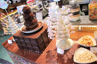 リコリコのランチにあるチョコレートファウンテン