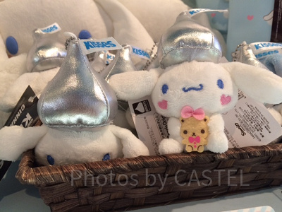 シナモロール×HERSHEY'Sキスチョコレート マスコットホルダー