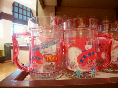 ポピーのラメ入りクリアカップ