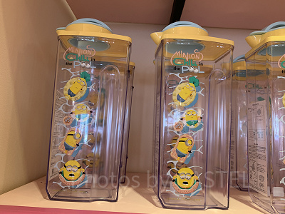 冷水ポット(MINIONS CHILL in the POOL)
