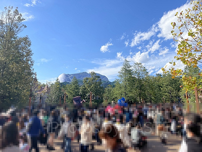 美女と野獣エリアの混雑状況／12:30頃