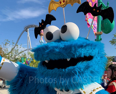 ハロウィン仮装のクッキーモンスター