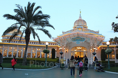 クリスタルパレス・レストラン