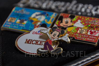 ディズニーキャストのネームタグ（イメージ）