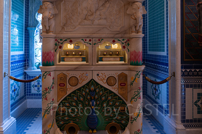 ディズニーキャラクターのフローティングトイが販売中