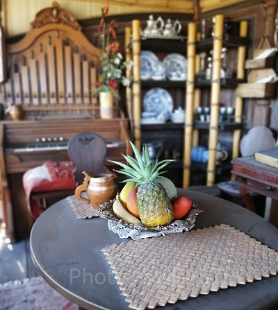 ディズニークイズ:このパイナップルが置いてあるアトラクションは?