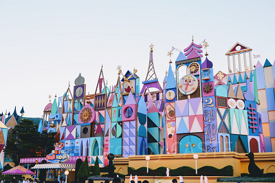 ディズニーの3人で乗れるアトラクション