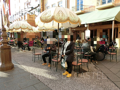 1月下旬のディズニーシー。厚手のアウターを着ています