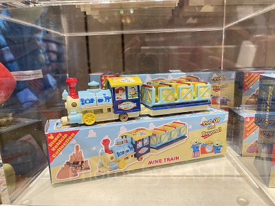 ディズニー・ビークル・コレクション〈トミカ〉セット（トイ・ストーリー×東京ディズニーリゾートグッズ）