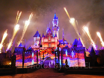 カリフォルニアアナハイムディズニー：夜の楽しみ方