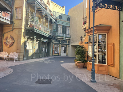 ディズニーランド混雑状況の現地レポート：カリブの海賊とブルーバイユーレストランの休止で閑散？