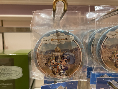 缶バッジ（ディズニーランドホテルグッズ）