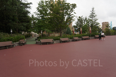 いつもキレイに清掃が行き届いているディズニーランド