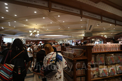 ディズニーランド5月混雑状況レポート:グランドエンポーリアム(12:30頃)