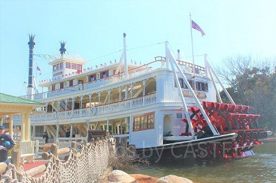 ディズニーランド：蒸気船マークトウェイン号