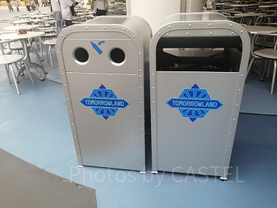 ディズニーランドのゴミ箱（トラッシュカン）