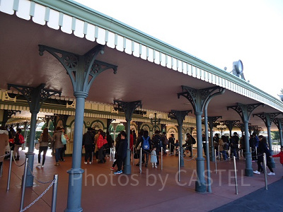 ディズニーランドの窓口