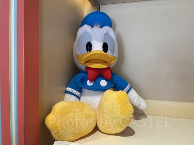 ディズニーで買えるドナルドグッズまとめ！ぬいぐるみやファン