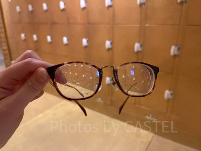 メガネに水滴がびっしりつくくらい濡れる