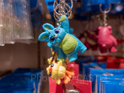 ダッキー＆バニーキーチェーン（フィギュア）