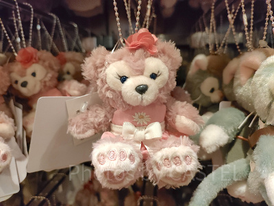 ダッフィー&フレンズのサークル・オブ・フレンドシップ:シェリーメイのぬいぐるみチャーム