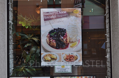 エッグスシングスのパンケーキメニューポスター