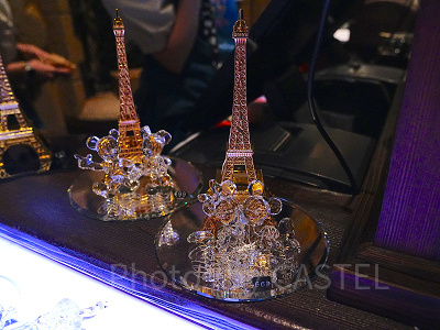 エッフェル塔クリスタルフィギュア(ミッキー&ミニー)