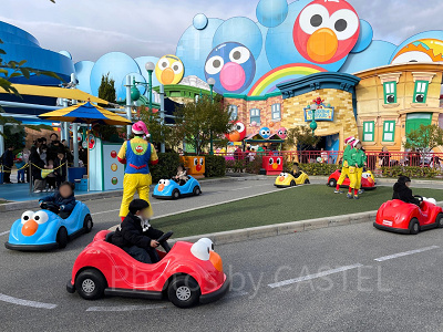 エルモのリトルドライブは子どもだけで運転！