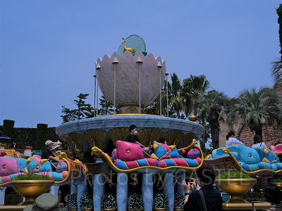 魔法の絨毯に乗って空中散歩を楽しもう