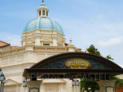 いよいよオープン!新アトラクション「ソアリン」