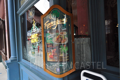 フィネガンズ・バー＆グリル