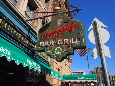 フィネガンズ・バー＆グリル