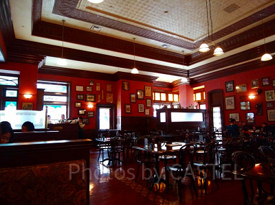 フィネガンズバー＆グリルの店内／USJ