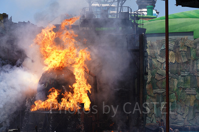USJ「ウォーターワールド」の火炎爆発シーン