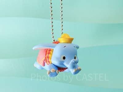 空飛ぶダンボのキーチェーン（ディズニーガチャガチャ）