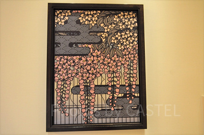 店内に飾られている額装