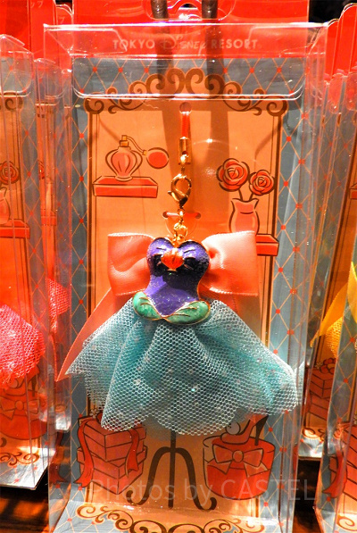 ガーリーなストラップ