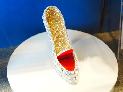 ガラスの靴リングホルダー