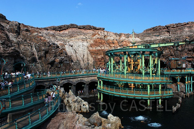 ぐるっと下ると乗り場に到着