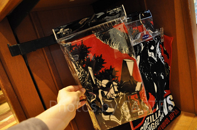 ゴジラ対エヴァンゲリオンフェイスタオル