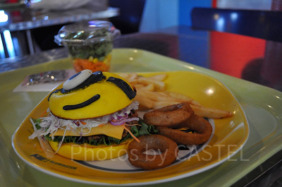 ハピネスカフェのミニオンメニュー