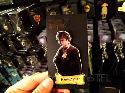 ハリーポッターグッズ/キャラクターピンバッジ（ハリー）