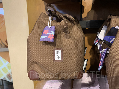 服部平次のポーチ（USJ×名探偵コナングッズ2024）