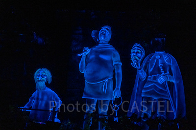 ホーンテッドマンション:墓地のゴースト