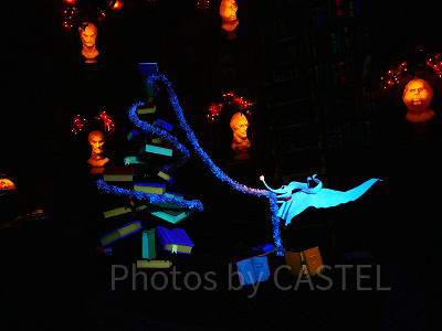 「ホーンテッドマンション ”ホリデーナイトメアー”」の様子