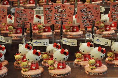 ハローキティ「Hello Kitty’s Sweetest Day Ever」メッセージスタンド