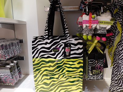 ハローキティ トートバッグ