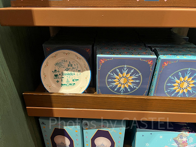 香港ディズニーアナ雪グッズ:アレンデールモチーフ飾り皿
