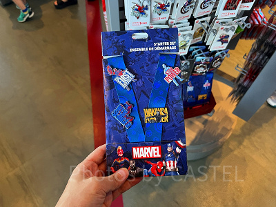 香港ディズニーマーベルグッズ：ピンバッジ用ストラップ