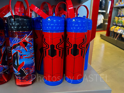 香港ディズニーマーベルグッズ：スパイダーのスーツデザインドリンクボトル